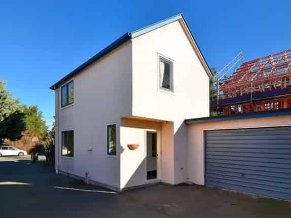 1/359 Hereford Street, Linwood