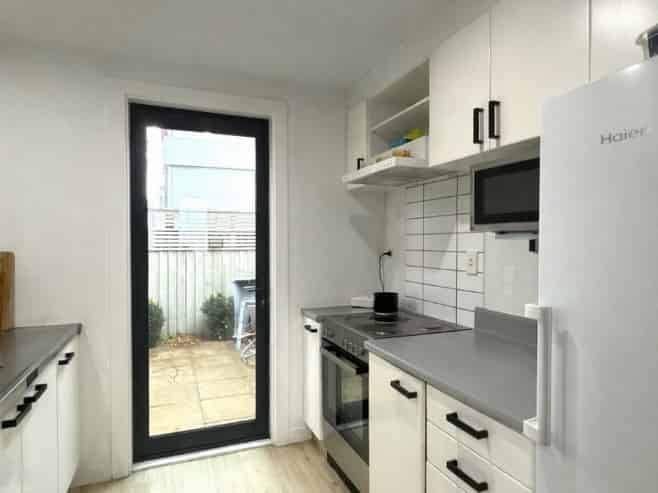 1/359 Hereford Street, Linwood