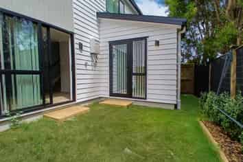 9b Sari Place, Massey