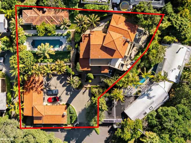 30-32 Takutai Street, Parnell