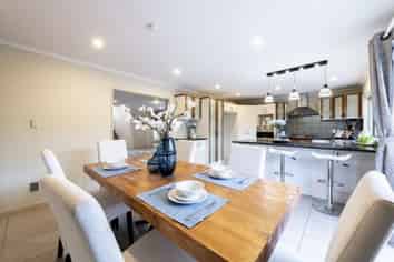 100 Wayne Francis Drive, Flat Bush