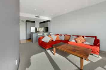 304/86 The Strand, Parnell