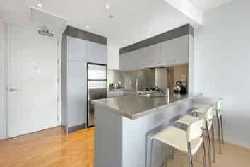 304/86 The Strand, Parnell