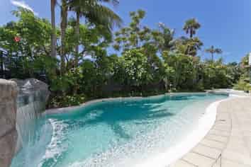 304/86 The Strand, Parnell