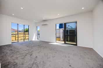 26A Grande Vue Road, Papatoetoe