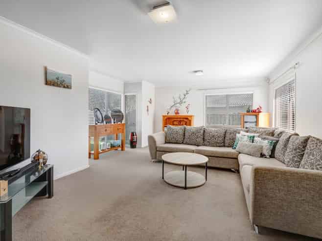 18 Driftwood Drive, Red Beach