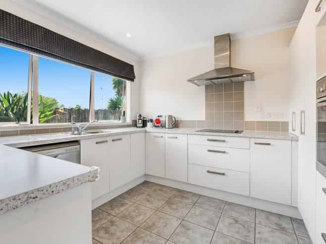 18 Driftwood Drive, Red Beach