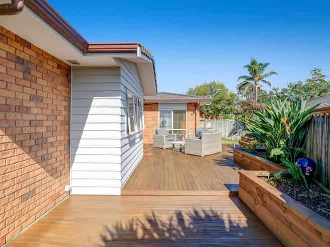18 Driftwood Drive, Red Beach