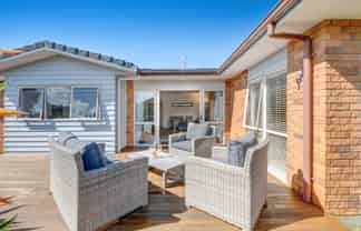 18 Driftwood Drive, Red Beach