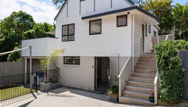 4/4 Webber Street, Westmere
