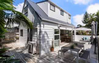 4/4 Webber Street, Westmere