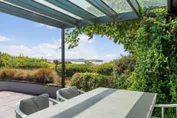 300 Riddell Road, Glendowie