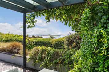 300 Riddell Road, Glendowie