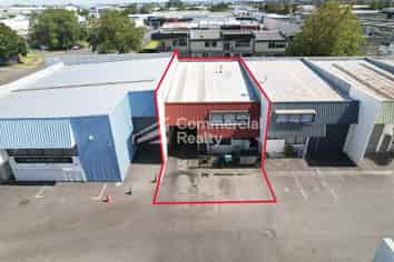 160M2 Unit | Vacant Possession