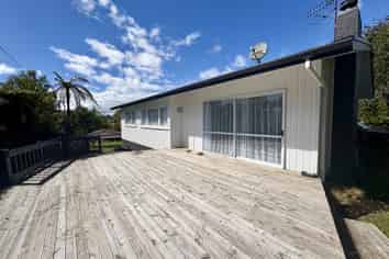 98 Grandvue Road, Kawaha Point