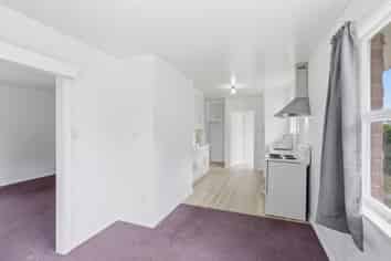 15 Rowses Road, Aranui