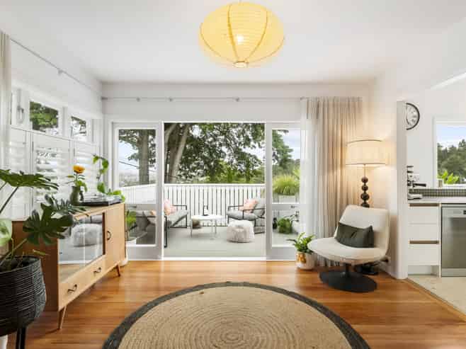 33 Island Bay Road, Beach Haven