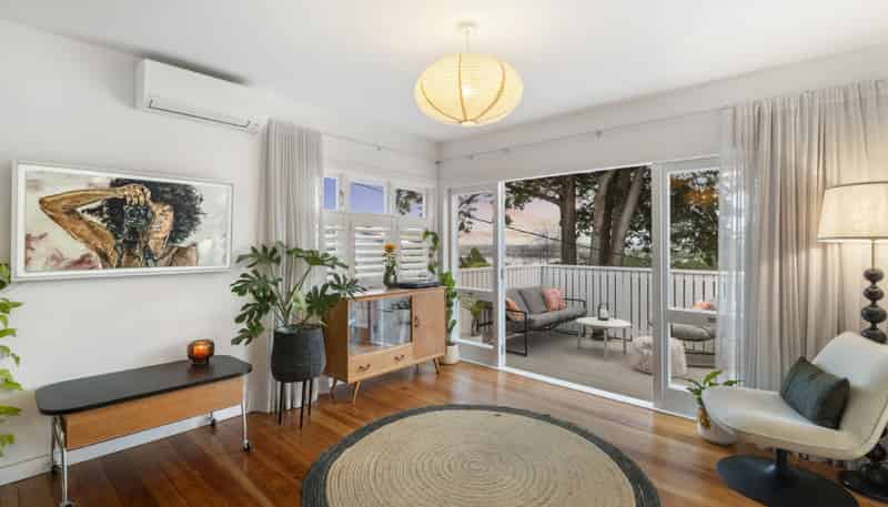 33 Island Bay Road, Beach Haven