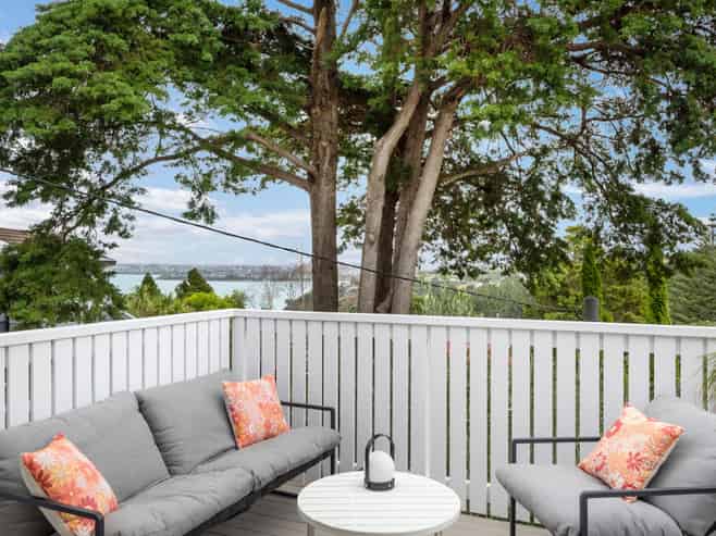 33 Island Bay Road, Beach Haven