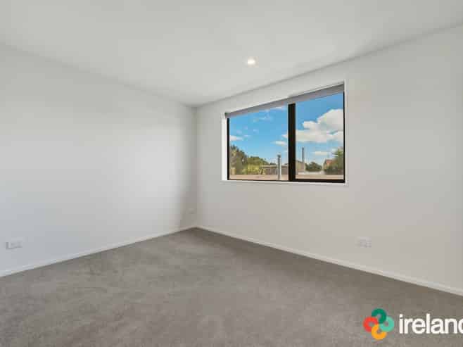 1/54 Rhona Street, Linwood