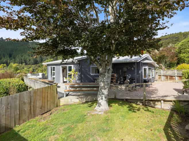152 Doctors Point Road, Waitati