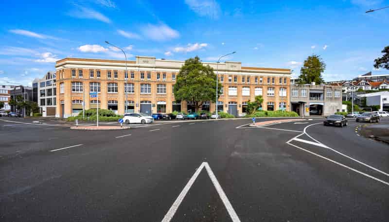 125 The Strand, Parnell