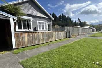 17 Linnet Street, Taihape and Surrounds