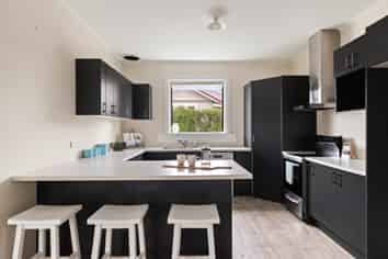 73 De Lautour Road, Inner Kaiti