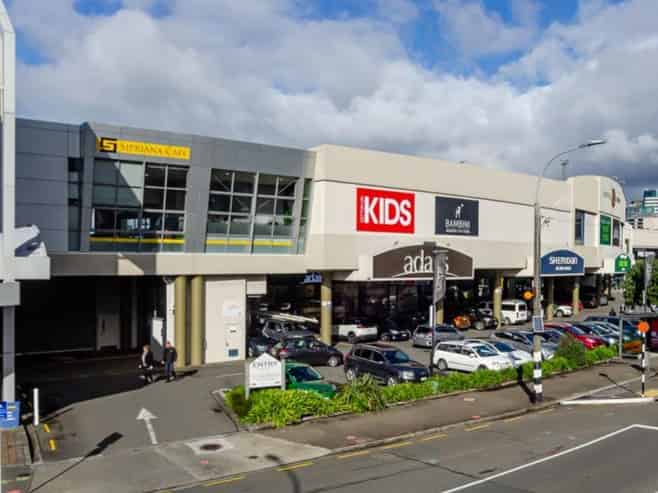 Popular Position with Parking