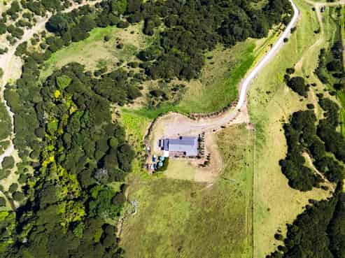 998 Thames Coast SH25 Road, Thames