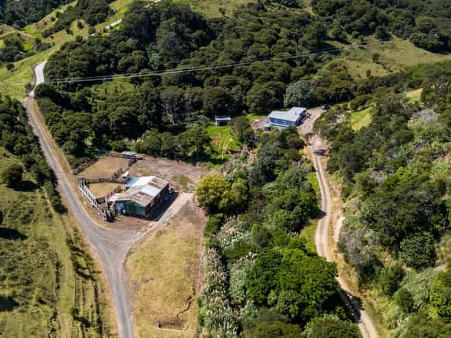 998 Thames Coast SH25 Road, Thames