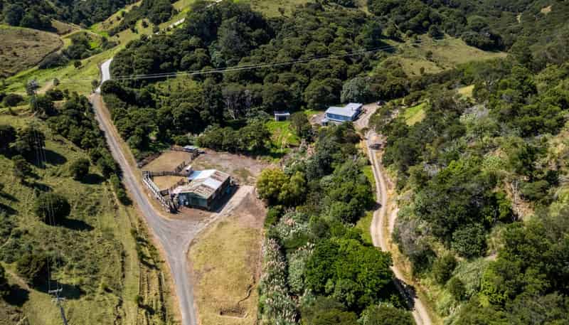 998 Thames Coast SH25 Road, Thames