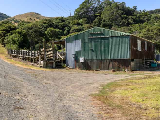 998 Thames Coast SH25 Road, Thames