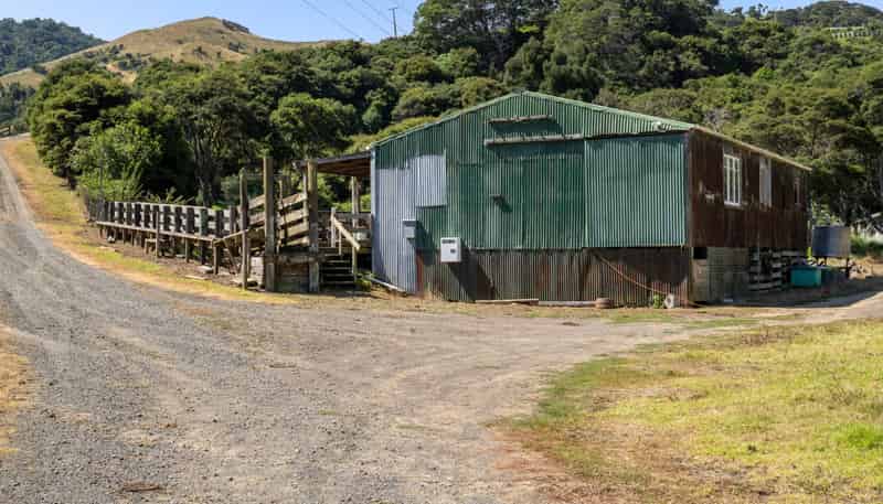 998 Thames Coast SH25 Road, Thames