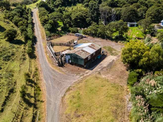 998 Thames Coast SH25 Road, Thames