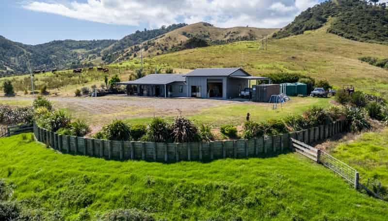 998 Thames Coast SH25 Road, Thames