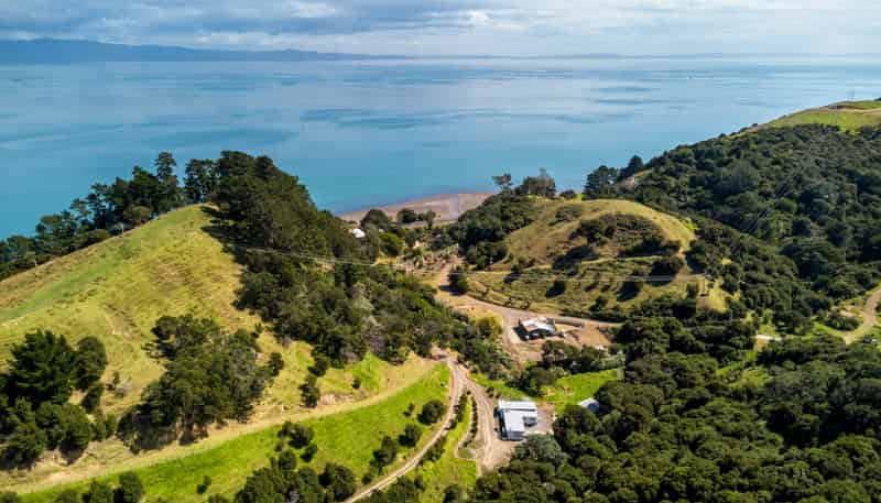 998 Thames Coast SH25 Road, Thames