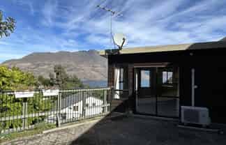 10B Wye Place, Fernhill/Sunshine Bay