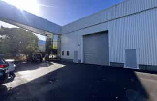 Quality Refurbished Office & Warehouse