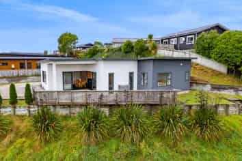 71 Cyrus Street, WHALERS GATE