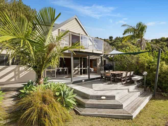 80 Bowentown Boulevard, Bowentown