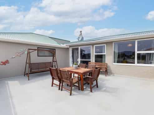 44 Gray Avenue, Paraparaumu Beach