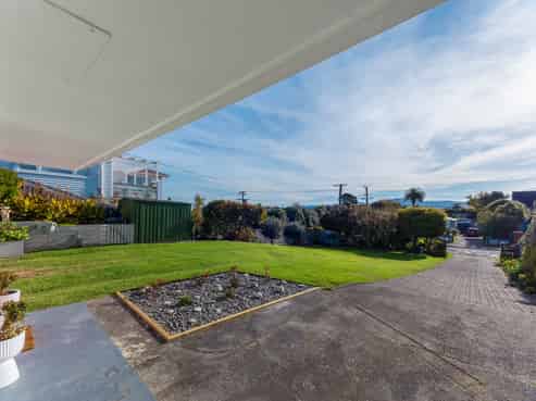 44 Gray Avenue, Paraparaumu Beach