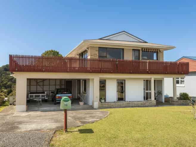 10 Gould Street, Russell