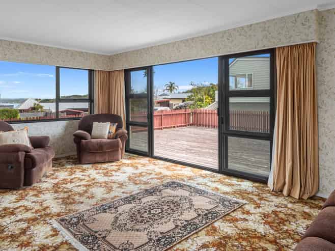 10 Gould Street, Russell