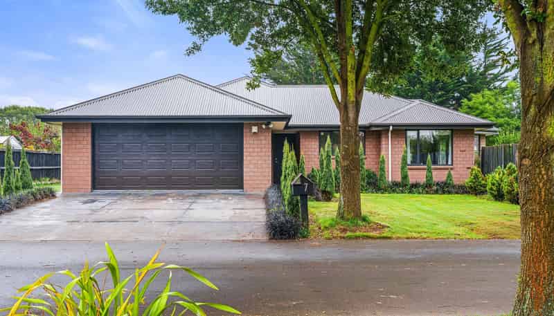 7 Bridge Street, SOUTHBRIDGE