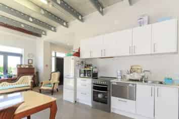 Ground flo/154  Hobsonville Point Road , Hobsonville