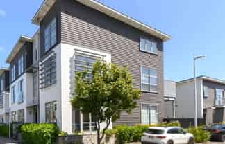 Ground flo/154  Hobsonville Point Road , Hobsonville