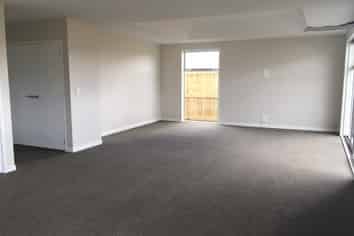 47 St Pauls Drive, Brookfield