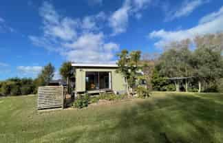 85 Te Pahi River Drive, Paparoa